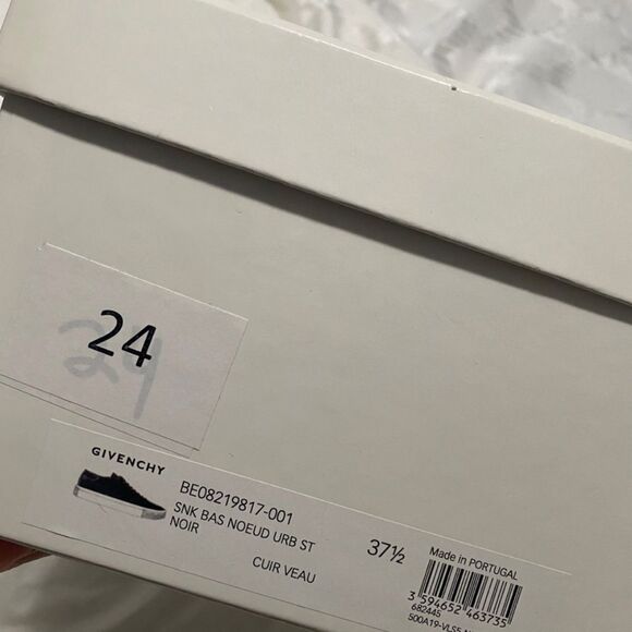 Black Leather Givenchy Sneakers with White Sole - Picture 5 of 11